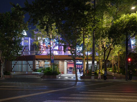 The Ecological Kaleidoscope of East Nanjing Road: Century Square Reborn / EMBT + TJAD The Ecological Kaleidoscope of East Nanjing Road: Century Square Reborn / EMBT + TJAD - Image 27 of 41