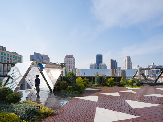 The Ecological Kaleidoscope of East Nanjing Road: Century Square Reborn / EMBT + TJAD The Ecological Kaleidoscope of East Nanjing Road: Century Square Reborn / EMBT + TJAD - Exterior Photography