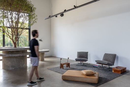 Flairs / Nati Minas & Studio + Flipê Arquitetura Flairs / Nati Minas & Studio + Flipê Arquitetura - Interior Photography, Living Room