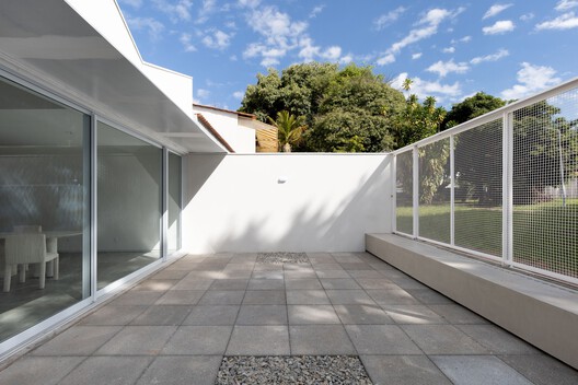 710 House / BLOCO Arquitetos - Image 15 of 37