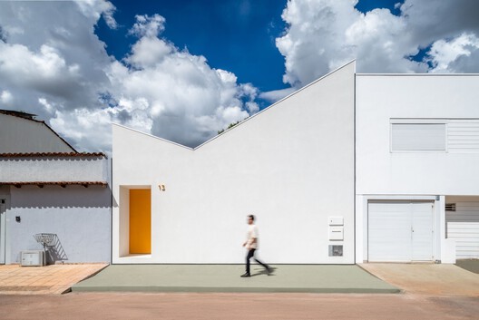 710 House / BLOCO Arquitetos
