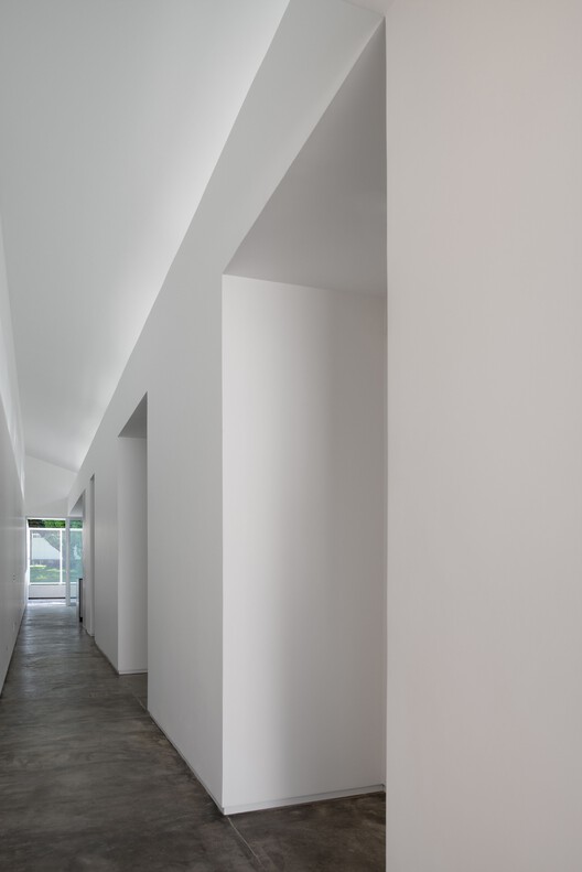 710 House / BLOCO Arquitetos - Image 24 of 37