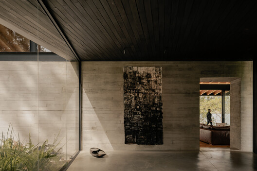 House on the Reservoir / Obranegra Arquitectos House on the Reservoir / Obranegra Arquitectos - Image 5 of 31