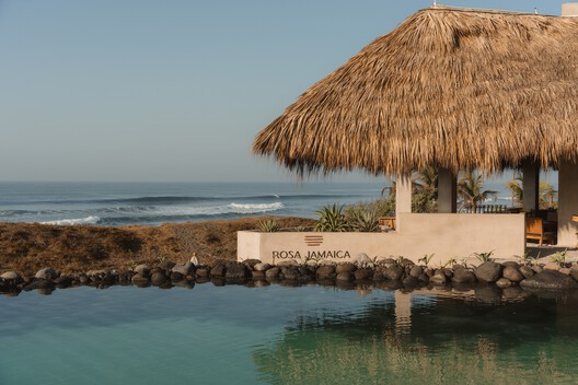 Rosa Jamaica Beach Club / Gris | Estudio de Diseño + Arquitectura Rosa Jamaica Beach Club / Gris | Estudio de Diseño + Arquitectura - Image 5 of 42