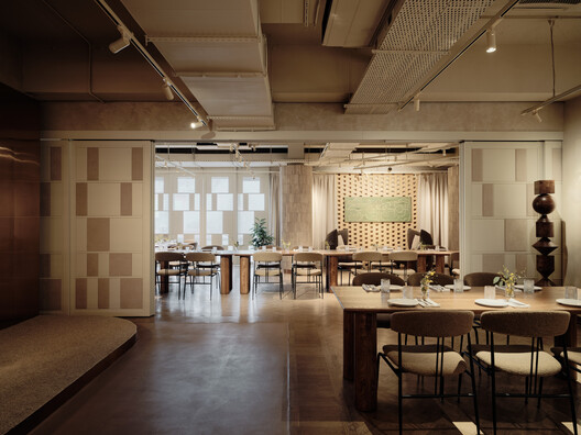 TAL family restaurant / NAAW