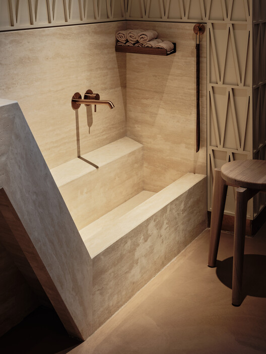 TAL family restaurant / NAAW - Interior Photography, Bathroom, Bathtub