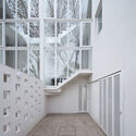 Viviendas Paso Lomas de Zamora / Centro Cero - Fotografía interior, Vivienda Colectiva, Escaleras, Barandas