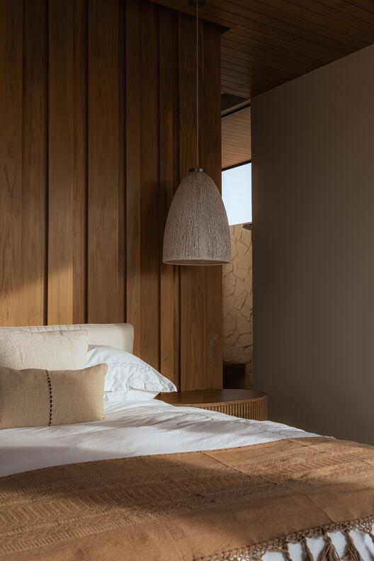 Residencia LR / K10 Studio Residencia LR / K10 Studio - Fotografía interior, Dormitorio, Madera, Iluminación, Camas