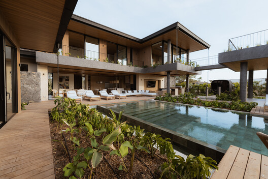 Residencia LR / K10 Studio Residencia LR / K10 Studio - Imagen 11 de 29