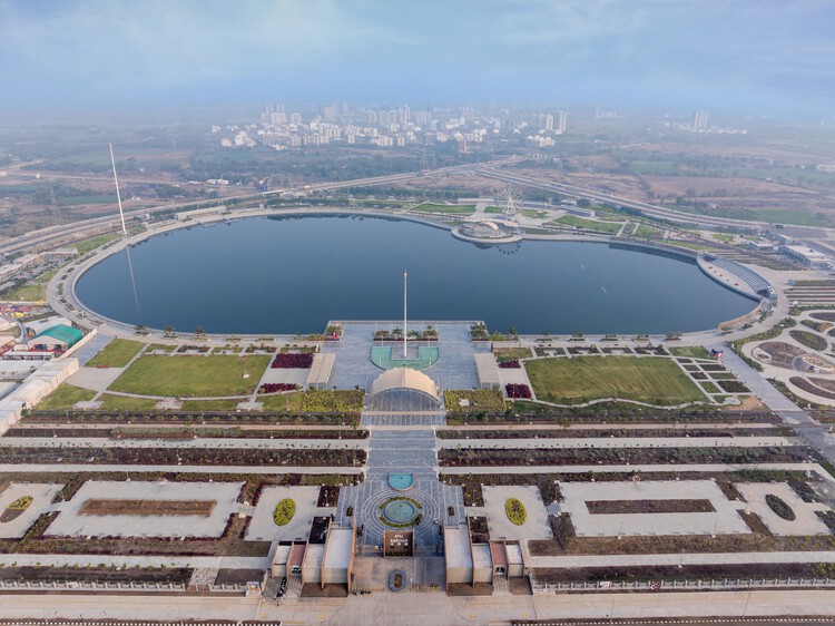 Atal Sarovar at Rajkot Smart City / INI Design Studio - Image 3 of 24