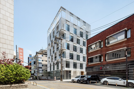 Metal Curtain Building / Hyunjoon Yoo + Partners Metal Curtain Building / Hyunjoon Yoo + Partners - Exterior Photography