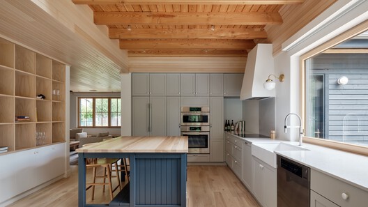 Knowlton Prairie / L. McComber Knowlton Prairie / L. McComber - Interior Photography, Kitchen, Countertop, Wood, Lighting