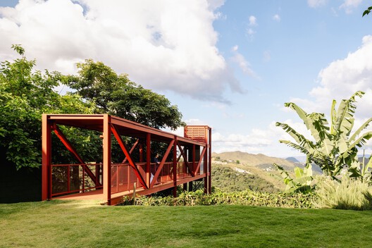 Casa Castela / BIRI
