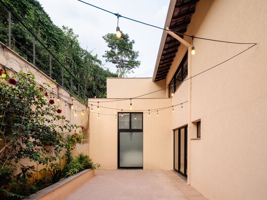 Castela House / BIRI - Exterior Photography