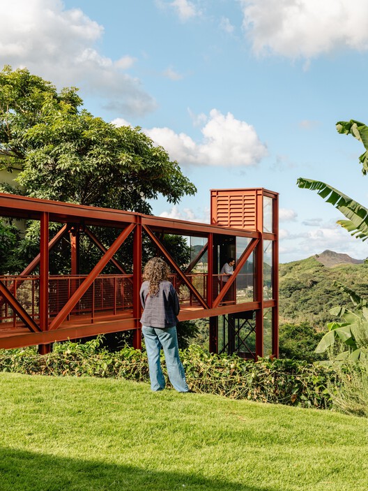 Castela House / BIRI - Exterior Photography, Garden