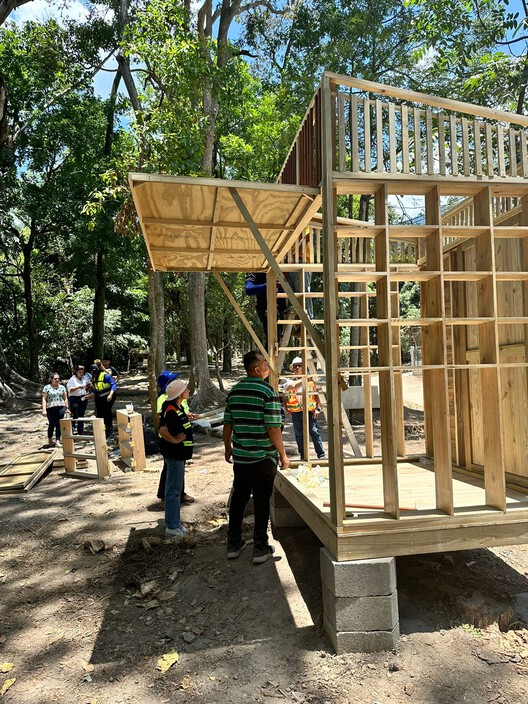 Armenta Resurge: Community Architecture by the River in Honduras Armenta Resurge: Community Architecture by the River in Honduras - Image 11 of 16
