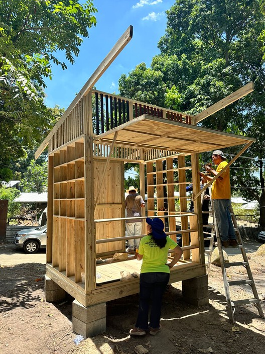 Armenta Resurge: Community Architecture by the River in Honduras Armenta Resurge: Community Architecture by the River in Honduras - Image 5 of 16