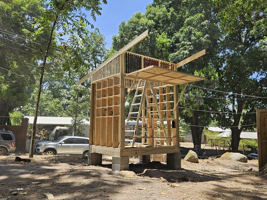 Armenta Resurge: Community Architecture by the River in Honduras Armenta Resurge: Community Architecture by the River in Honduras - Image 15 of 16