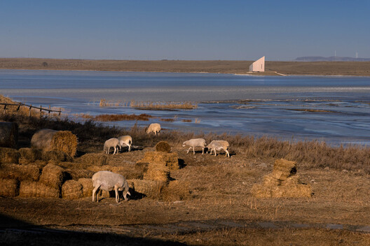 Prairie Ark and Nomads' Beacon Tower / BUZZ/ Büro Ziyu Zhuang - Exterior Photography, Waterfront, Coast
