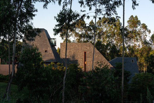Red Valley Dwellings / line+ studio Red Valley Dwellings / line+ studio - Exterior Photography
