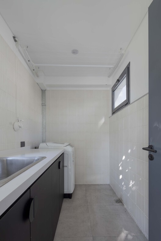 ARCS Nuñez Extension / Izar estudio ARCS Nuñez Extension / Izar estudio - Interior Photography, Bathroom, Sink, Countertop, Glass
