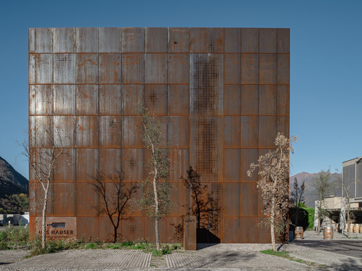 New Winery URS HAUSER / Wespi de Meuron Romeo architects - Exterior Photography