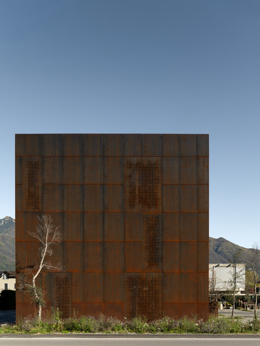 New Winery URS HAUSER / Wespi de Meuron Romeo architects - Exterior Photography