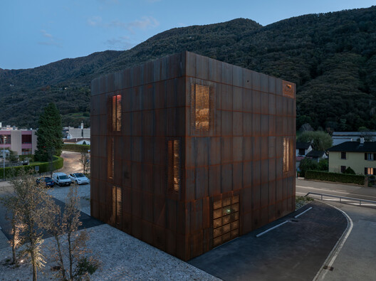 New Winery URS HAUSER / Wespi de Meuron Romeo architects - Exterior Photography, Wood