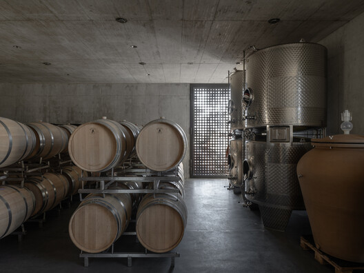 New Winery URS HAUSER / Wespi de Meuron Romeo architects - Interior Photography