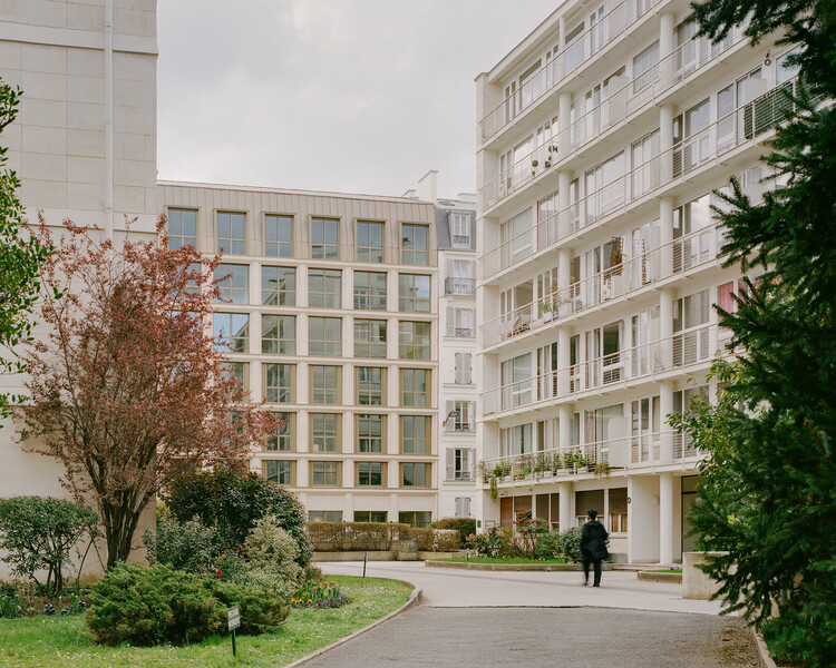 Rue de l'Eglise - Office Building Transformation / Vincent Lavergne Architecture Urbanisme + COVE Architectes - Image 2 of 14