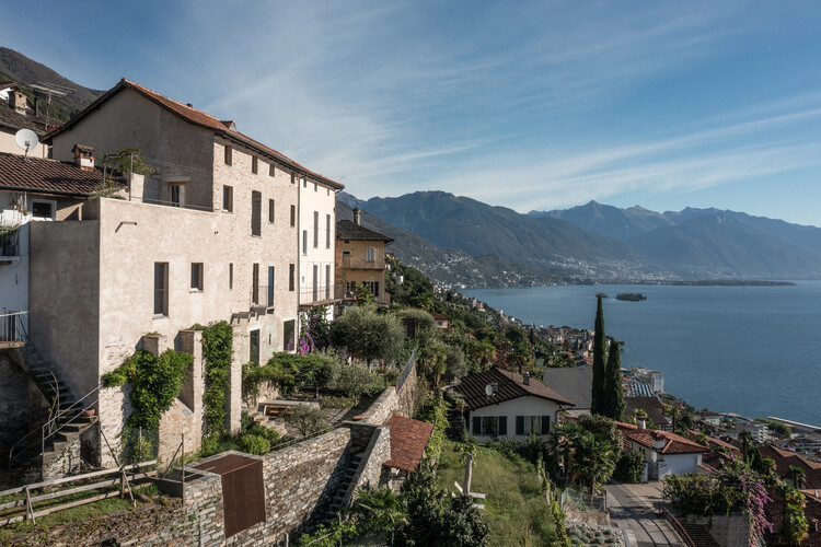 Transformation House ME. in Brissago / Wespi de Meuron Romeo architects - Exterior Photography, Residential Architecture, Balcony, Coast