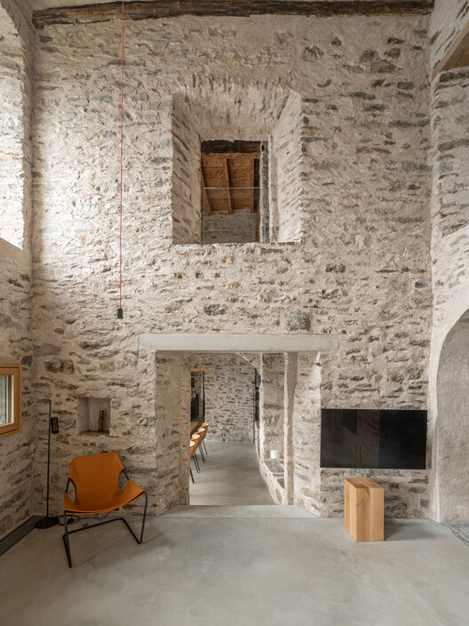 Transformation House ME. in Brissago / Wespi de Meuron Romeo architects - Interior Photography, Brick, Concrete