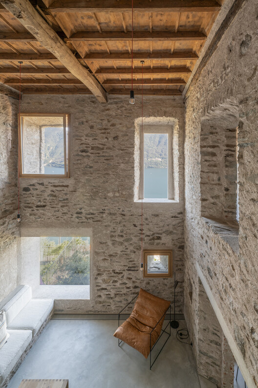 Transformation House ME. in Brissago / Wespi de Meuron Romeo architects - Interior Photography, Bathroom, Wood