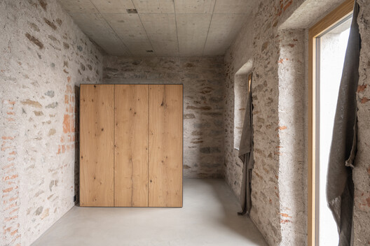 Transformation House ME. in Brissago / Wespi de Meuron Romeo architects - Interior Photography, Wood, Concrete