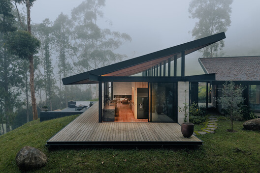 House on the Reservoir / Obranegra Arquitectos House on the Reservoir / Obranegra Arquitectos - Image 23 of 31