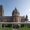From Sacred to Public: 5 Disused Churches Reimagined as Cultural Spaces  - Imagen 4 de 4