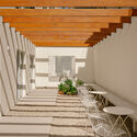 Edifício Quadra Buarque / Felipe SS Rodrigues - Fotografia de Interiores, Apartamentos, Escada, Balcão