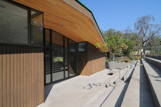 Animal Care: 8 Veterinary Hospitals Redefining Architecture for Health and Emotion Animal Care: 8 Veterinary Hospitals Redefining Architecture for Health and Emotion - Image 16 of 23