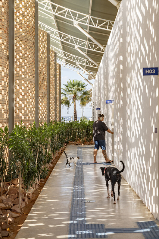 Animal Care: 8 Veterinary Hospitals Redefining Architecture for Health and Emotion Animal Care: 8 Veterinary Hospitals Redefining Architecture for Health and Emotion - Image 7 of 23