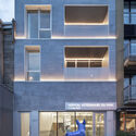 Animal Care: 8 Veterinary Hospitals Redefining Architecture for Health and Emotion - Image 3 of 4