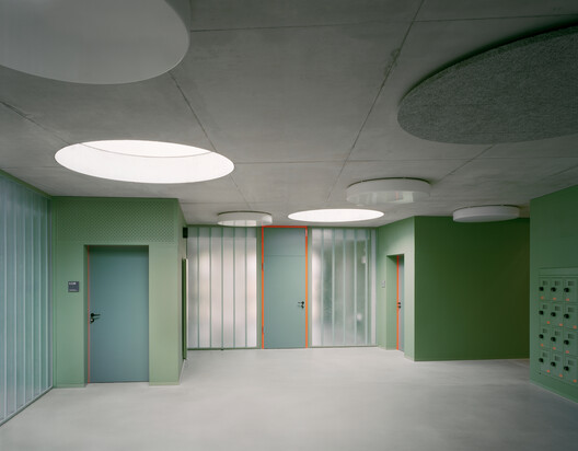 Lew-Tolstoi-School / AFF architekten - Interior Photography
