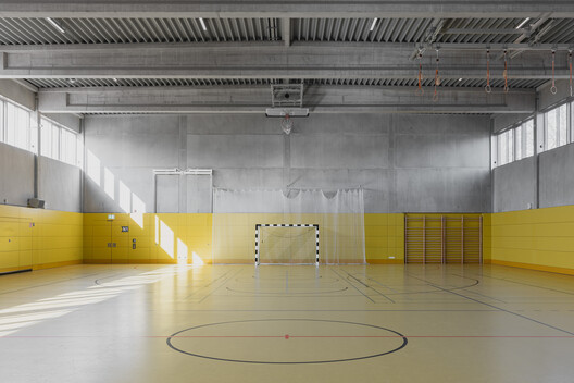 Lew-Tolstoi-School / AFF architekten - Image 3 of 16