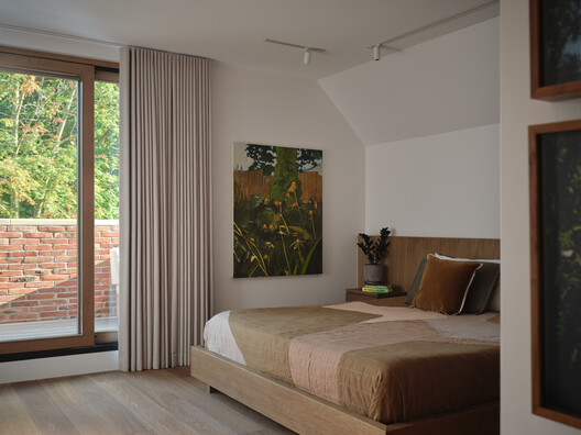 Montague House / Studio of Contemporary Architecture (SOCA) Montague House / Studio of Contemporary Architecture (SOCA) - Interior Photography, Bedroom, Wood, Bed