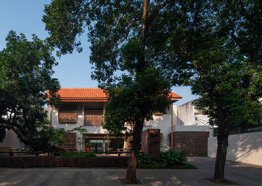 Houm Yoga / Dhanie & Sal - Exterior Photography