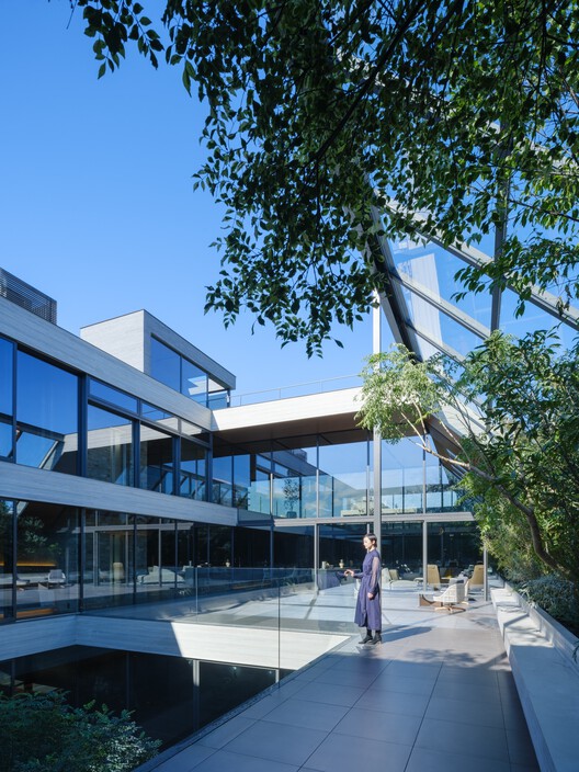 Eternity House / APOLLO Architects & Associates - Exterior Photography, Glass