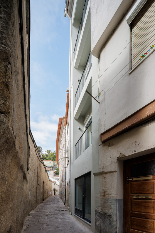 Casa Miragaia / Paulo Moreira Architectures - Fotografia de Exterior, Madeira, Concreto