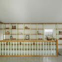 Casa Montemuro / Paulo Moreira Architectures - Casas