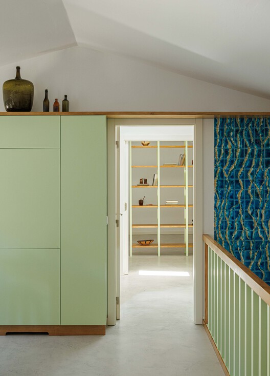 Montemuro House / Paulo Moreira Architectures Montemuro House / Paulo Moreira Architectures - Interior Photography, Wood, Lighting, Door