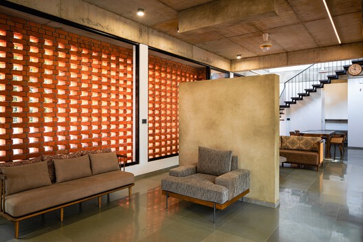The House Veiled In Brick / LIJO.RENY.architects - Interior Photography, Living Room, Wood, Chair