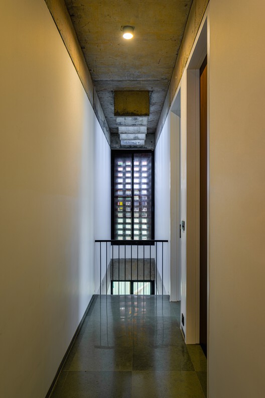 The House Veiled In Brick / LIJO.RENY.architects - Interior Photography, Wood, Glass